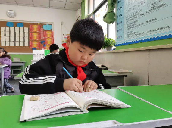 小学部丨“红领巾”读书吧（第四期：二一班 刘柯成）